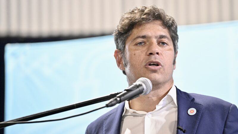 Kicillof en Avellaneda: entrega de 700 escrituras y duras críticas al rumbo económico nacional
