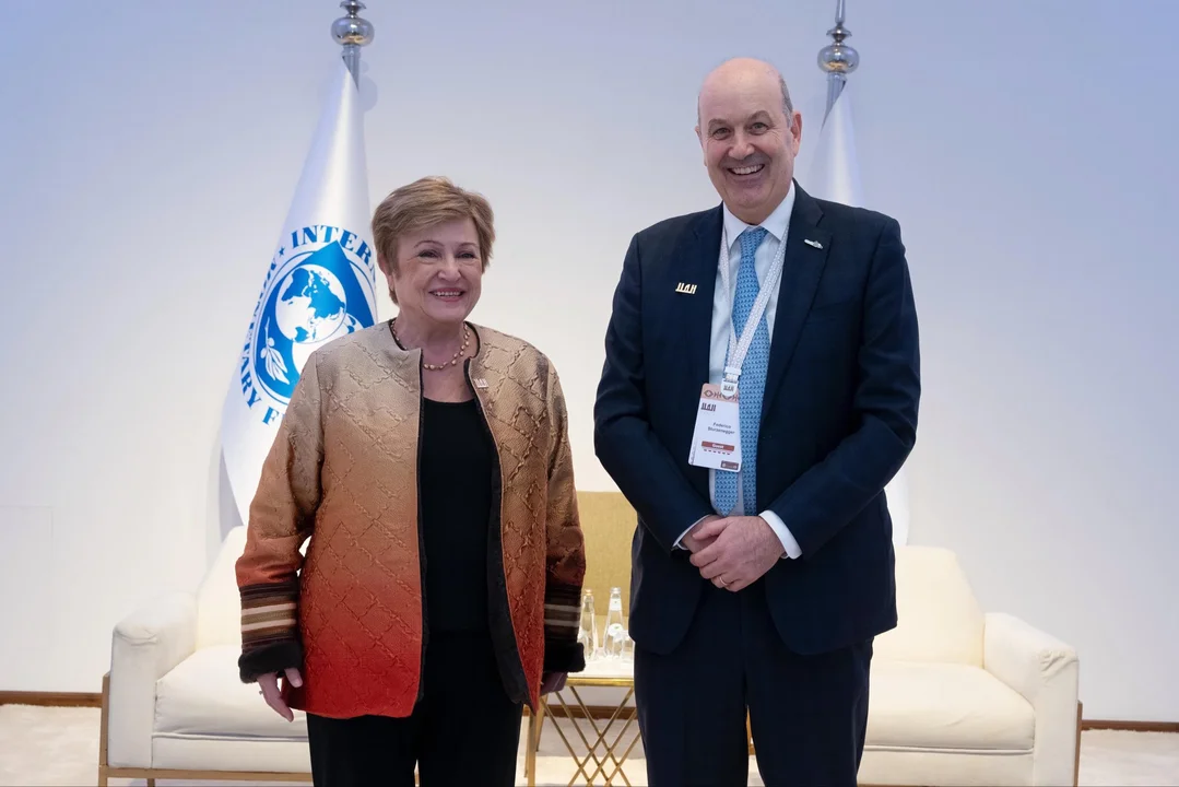 Sturzenegger y Georgieva se reunieron en Arabia Saudita