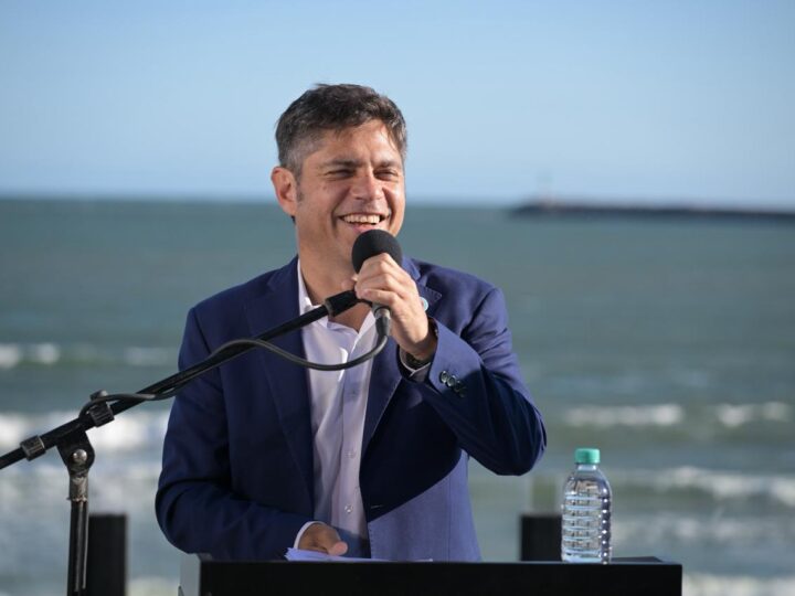 Kicillof en Necochea: «Las políticas nacionales están destruyendo el turismo en la provincia»