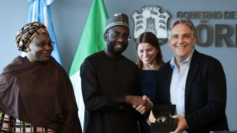 Córdoba y Nigeria sellan alianza estratégica: Llaryora firmó un acuerdo de cooperación productiva
