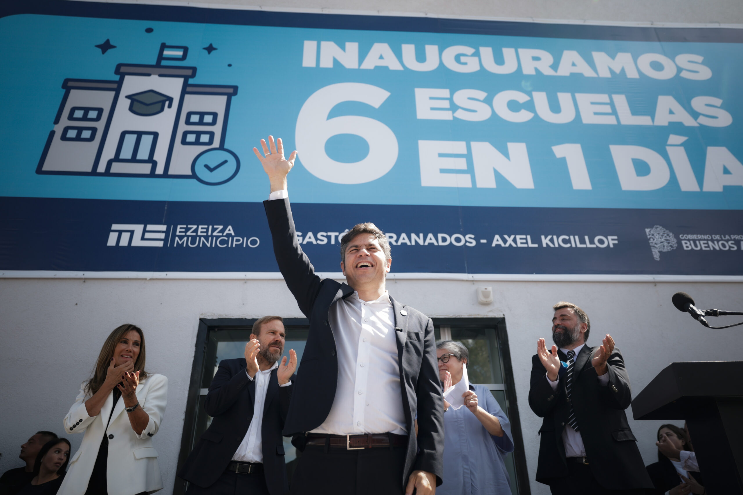 Kicillof inauguró seis edificios educativos en un día