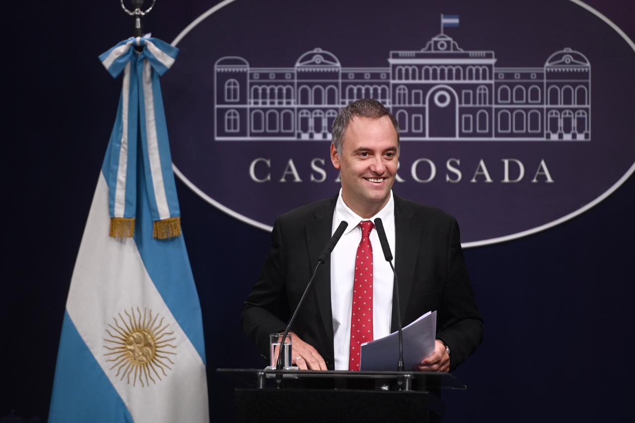 Adorni anunció el fortalecimiento de las Fuerzas Armadas y el envío de un paquete de reformas al Congreso