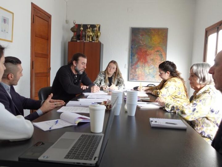 Viviendas intergeneracionales: la UCALP y la Provincia proyectan una prueba piloto en La Plata