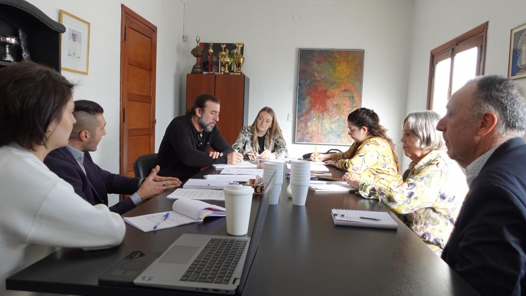 Viviendas intergeneracionales: la UCALP y la Provincia proyectan una prueba piloto en La Plata