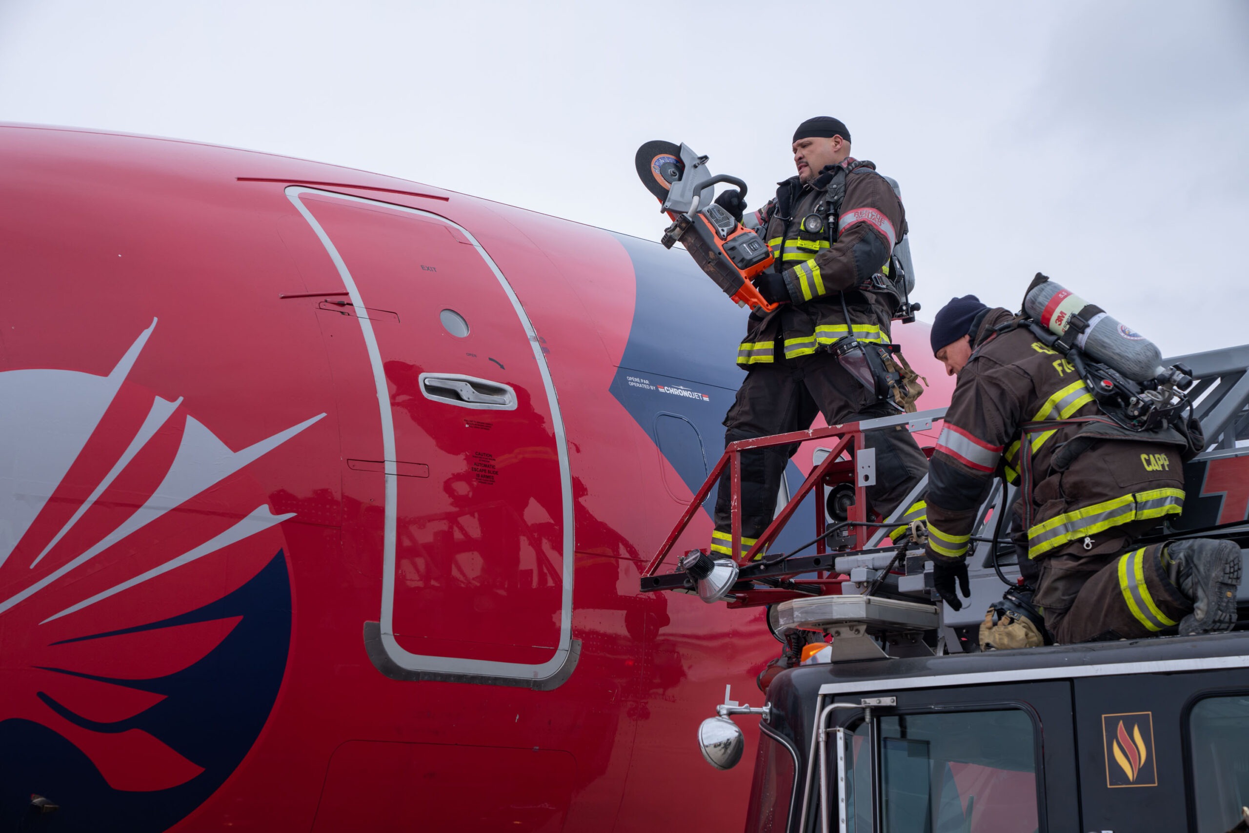 Emergencia en la Ciudad del Viento: «One Chicago» une a sus tres fuerzas en un épico crossover de alto impacto