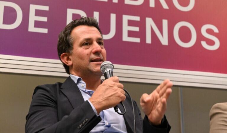 «Democracia Algorítmica»: Christian Gribaudo debatió sobre el futuro de la política en la Feria del Libro