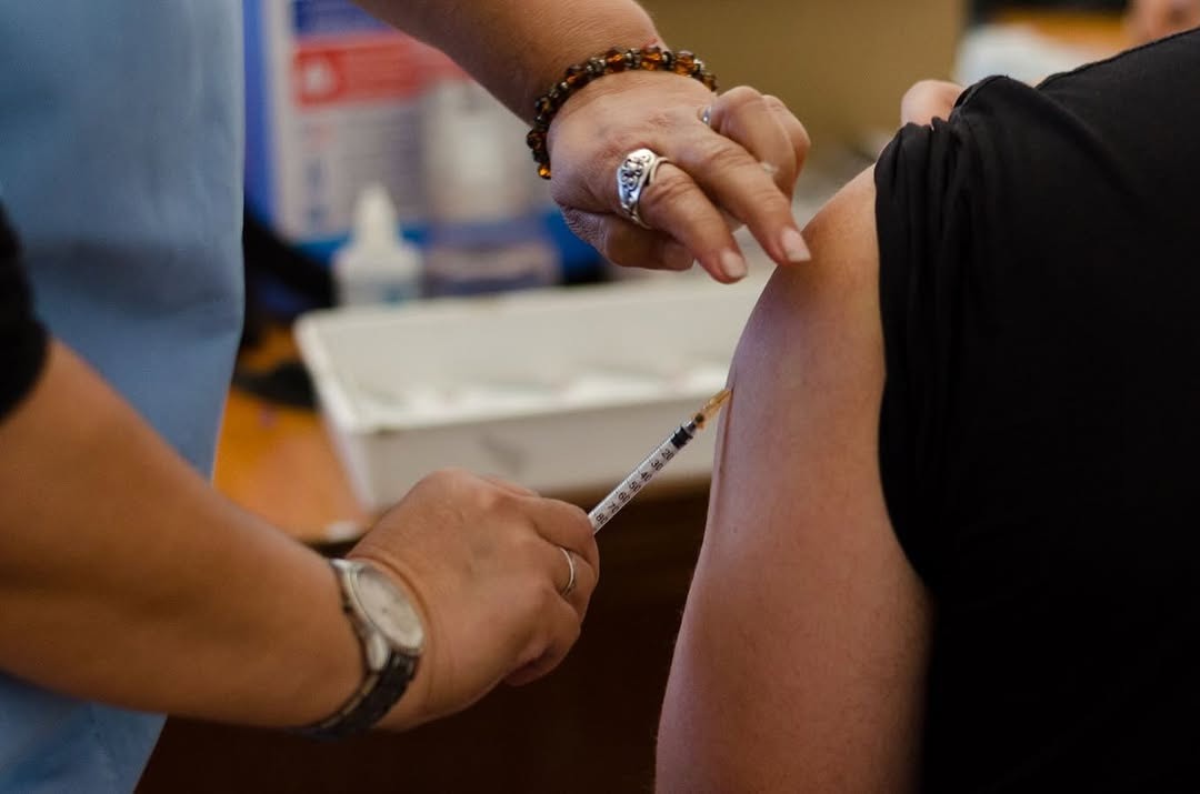 La Plata extiende los operativos de salud: Calendario de vacunación y controles en los barrios