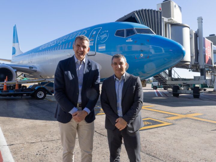 Aerolíneas Argentinas y Supervielle anunciaron un acuerdo estratégico