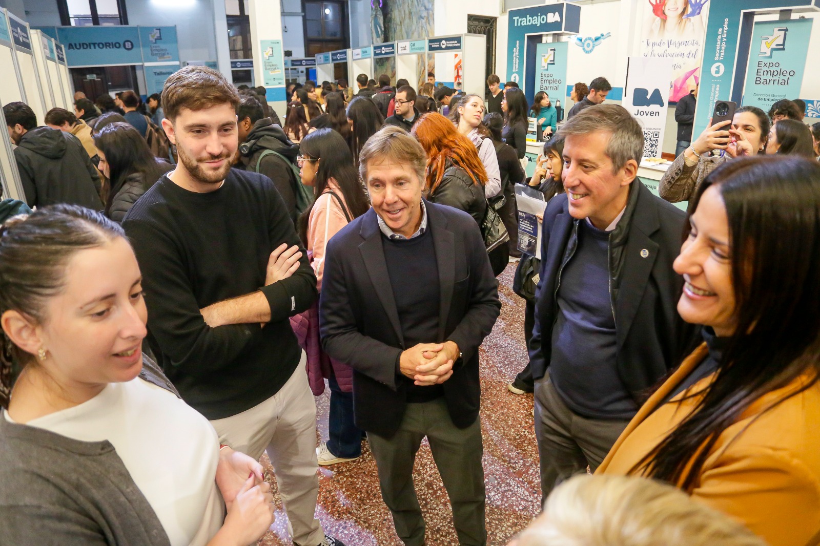 El Gobierno porteño vinculó a más de 2000 jóvenes con 31 empresas en una nueva jornada de empleo