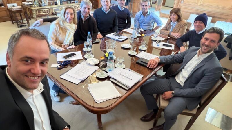 Mesa política en Casa Rosada: Adorni reunió a las espadas del Gobierno para definir la agenda de gestión