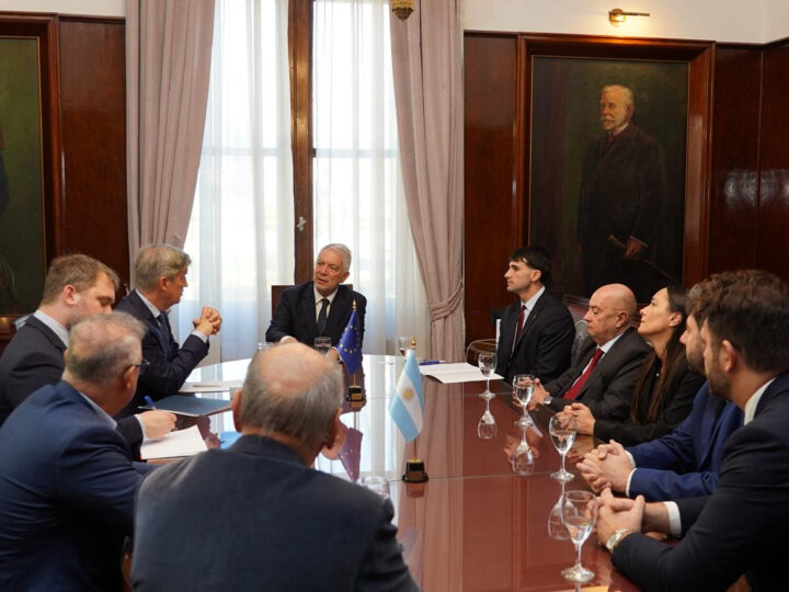 La Plata y la Unión Europea avanzan en una agenda conjunta de modernización y gobierno digital
