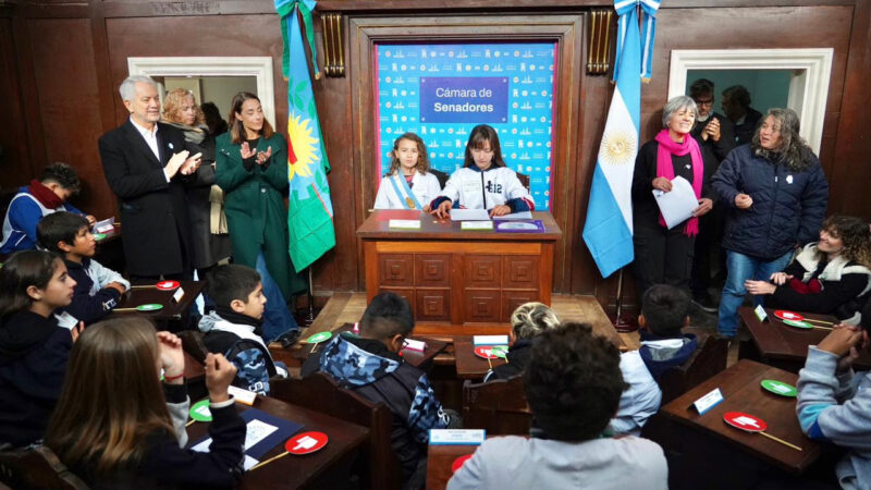 La Plata:   Alak participó de la apertura de sesiones del Gobierno Infantil de la República de los Niños
