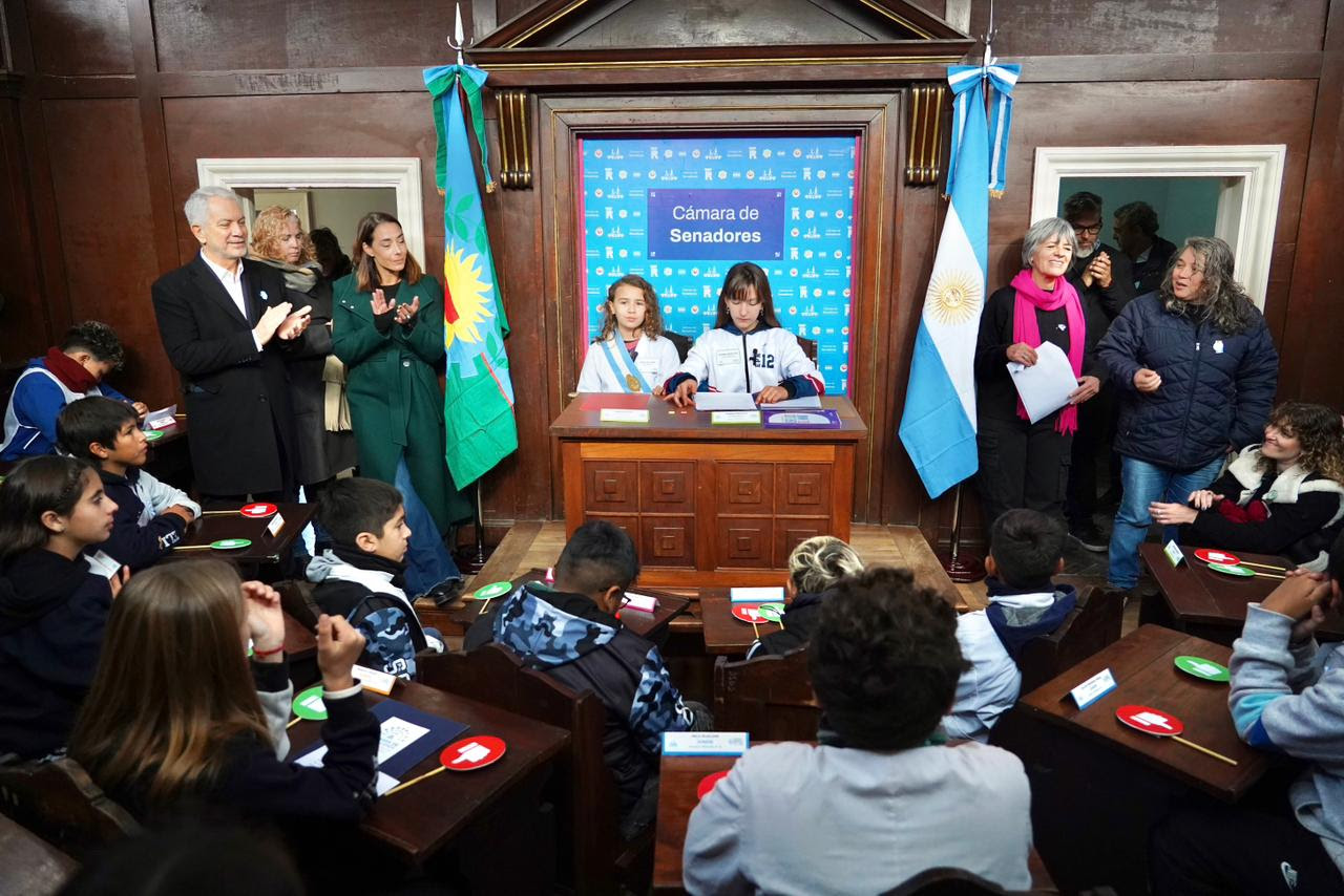 La Plata:   Alak participó de la apertura de sesiones del Gobierno Infantil de la República de los Niños