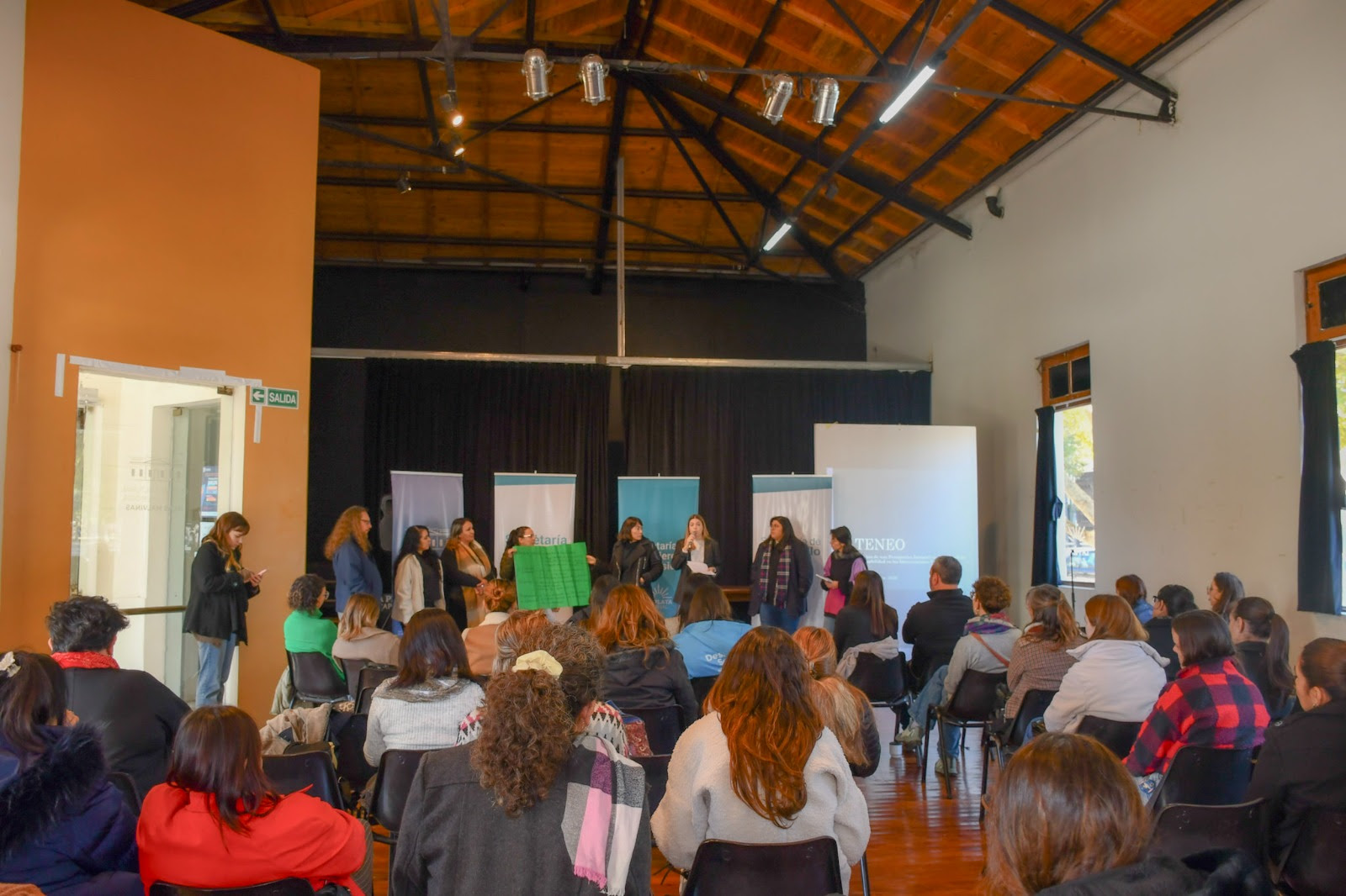 La Municipalidad de La Plata despliega jornadas de concientización y género en distintas localidades del partido