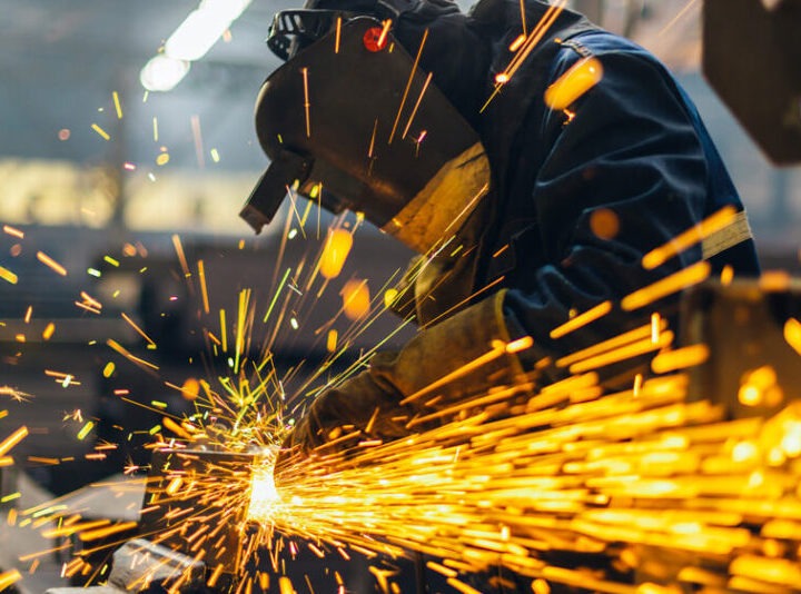 La utilización de la capacidad instalada industrial subió al 59,9% en abril, según el Indec