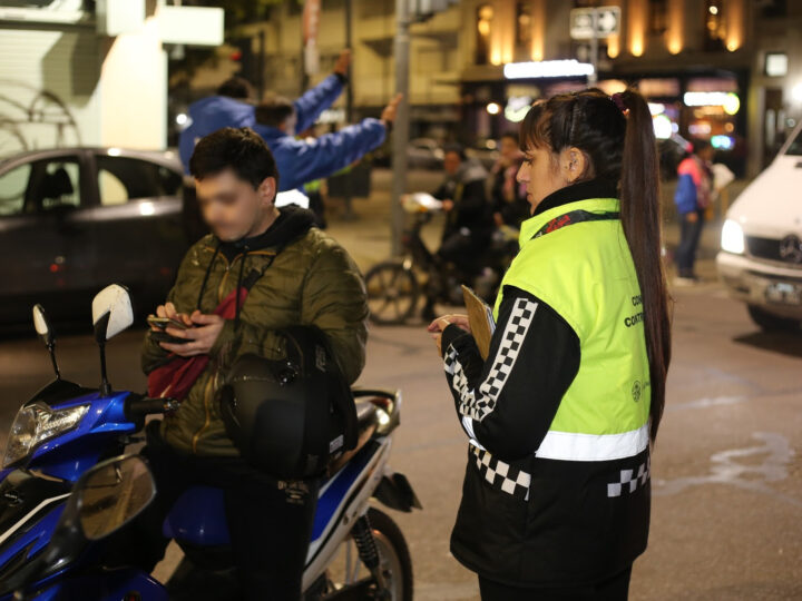 En La Plata continúan los operativos de seguridad y prevención