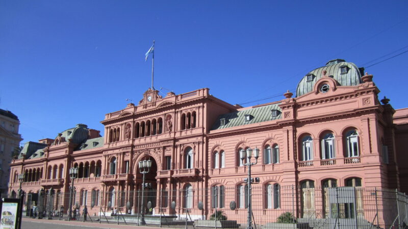 Agenda oficial: el Gobierno anuncia reformas fiscales, traspaso de obras a Santa Fe y el viaje de Milei a Brasil