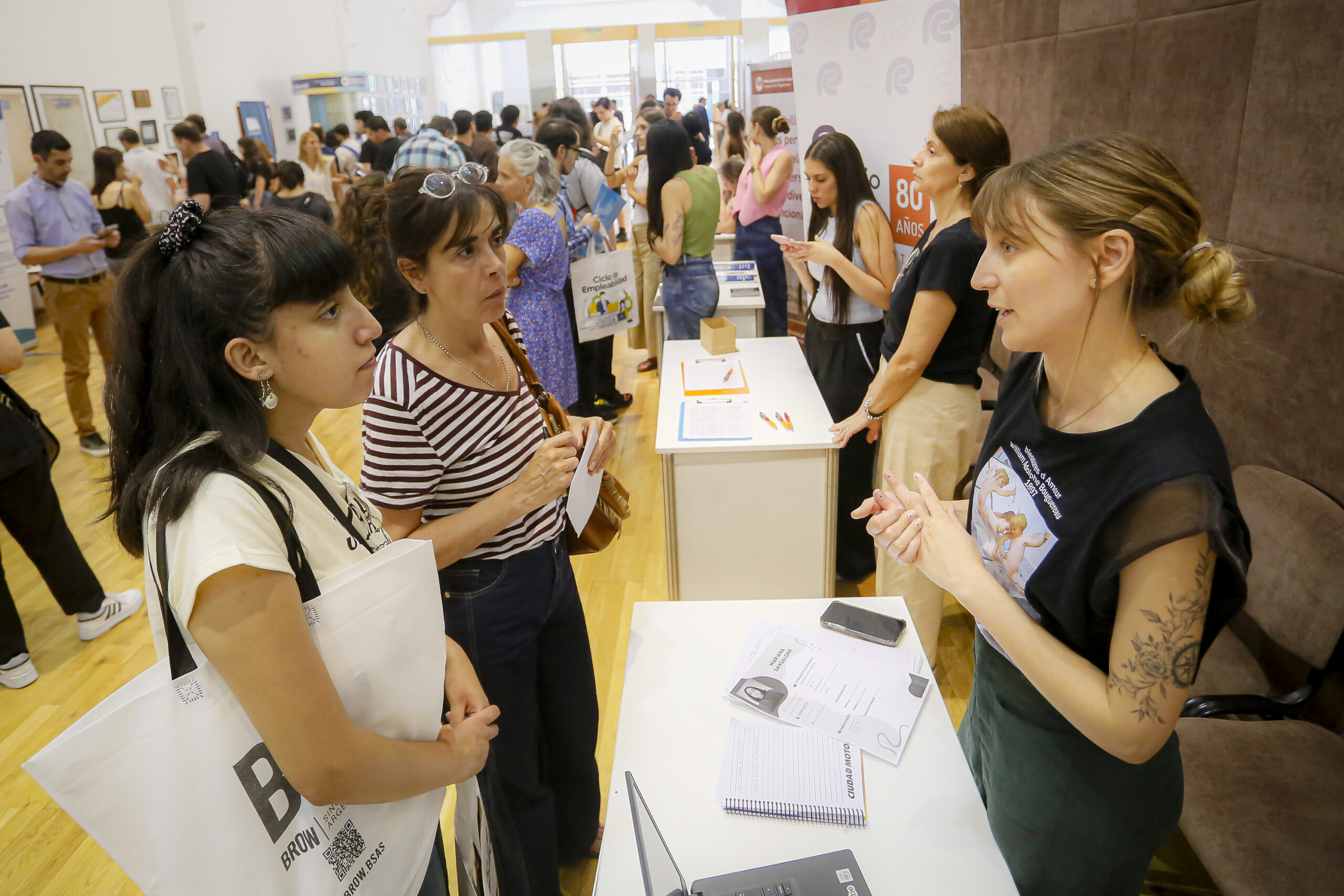 CABA: más de 400 oportunidades laborales llegan a Almagro
