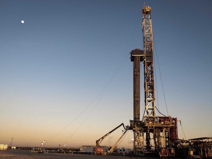 YPF avanza con el “split” de sus acciones para ampliar el acceso de nuevos inversores