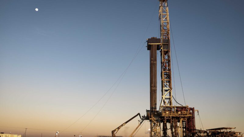 YPF avanza con el “split” de sus acciones para ampliar el acceso de nuevos inversores