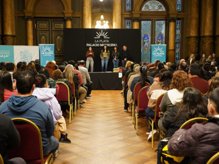 Programa «Mi Escritura, Mi Casa’: familias platenses beneficadas con la firma de escrituras