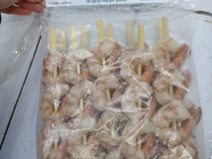 El  SENASA certificó la primera exportación de brochetas de langostino a Estados Unidos