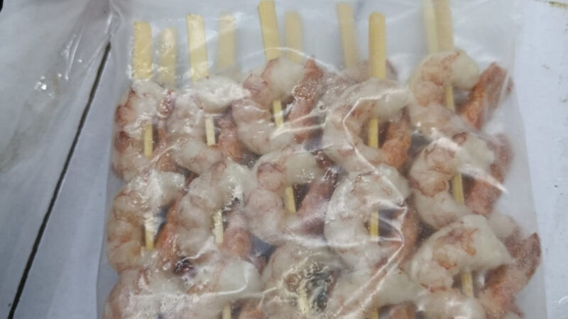 El  SENASA certificó la primera exportación de brochetas de langostino a Estados Unidos