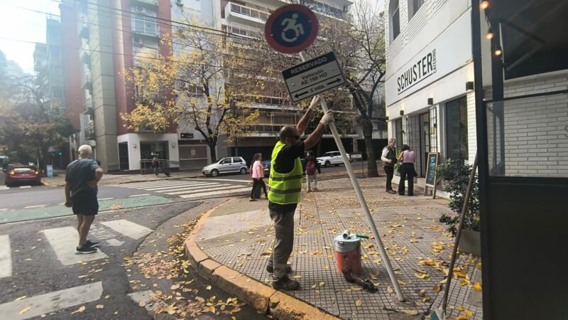 CABA:  había cerca de 500 estacionamientos truchos para personas con discapacidad
