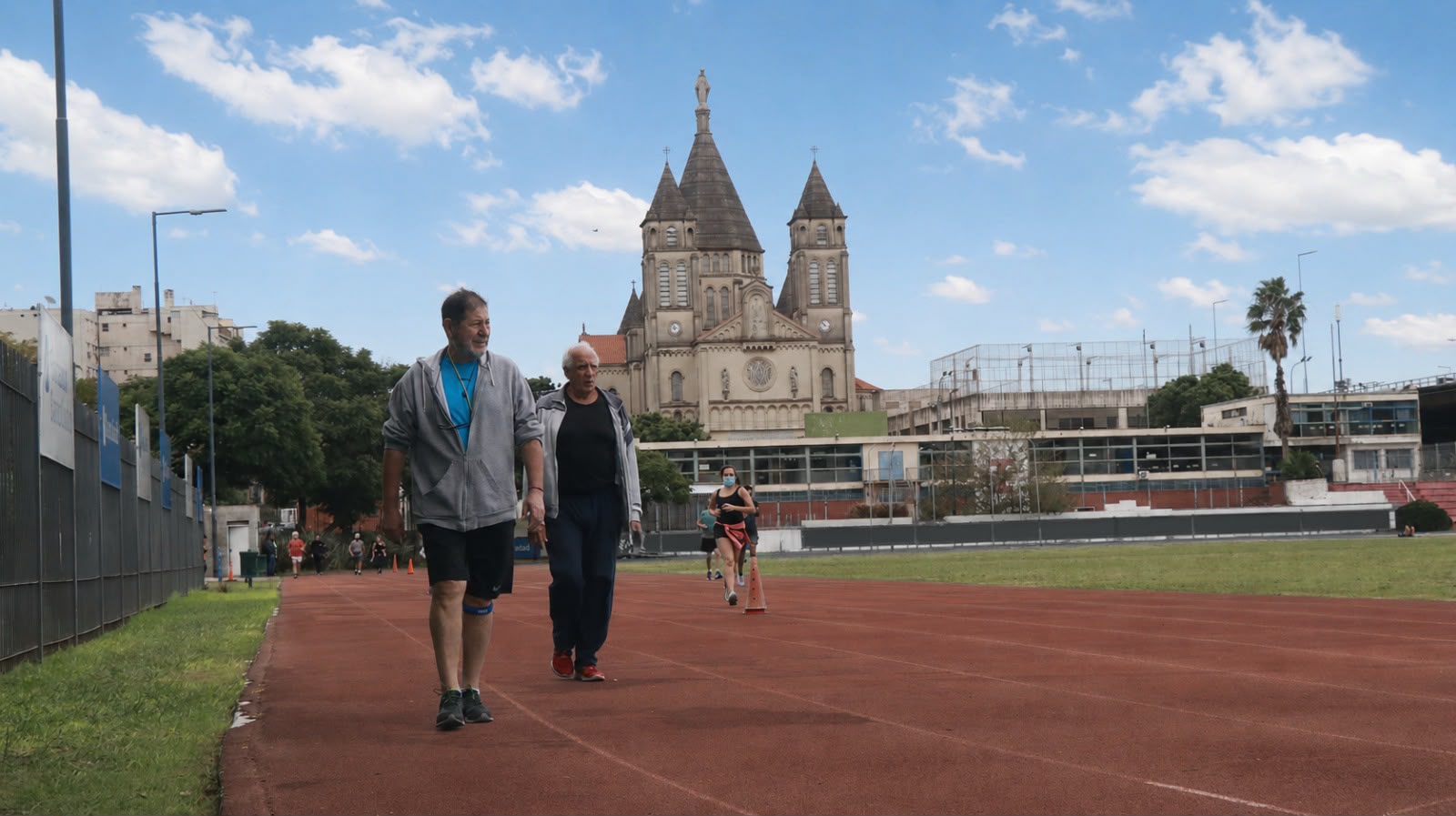CABA: El Parque Chacabuco tendrá una pista de atletismo completamente renovada