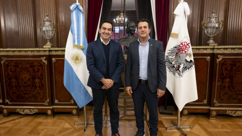 Formación dirigencial y cooperación: Gribaudo y Quintana rubricaron un acuerdo marco en el Salón Eva Perón