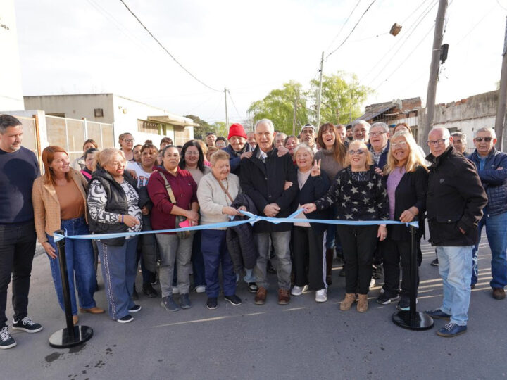 Alak inauguró una obra vial que mejora el acceso a dos jardines de Los Hornos