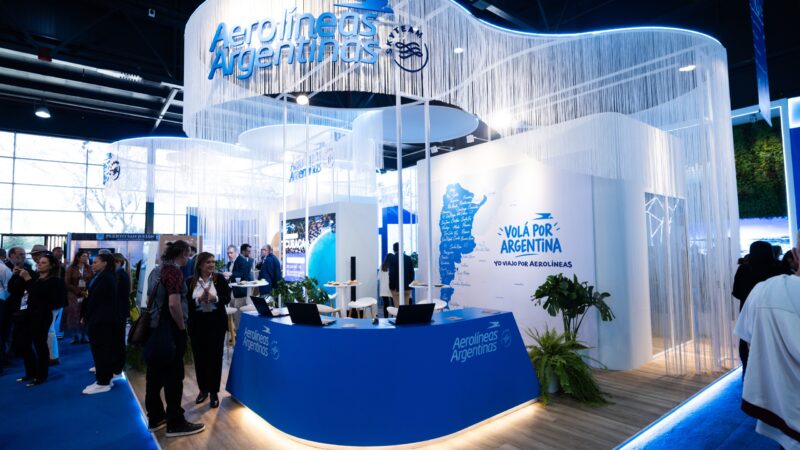 Aerolíneas Argentinas presenta en la FIT su oferta para el verano 2027 con un 13% más de asientos y nuevas rutas