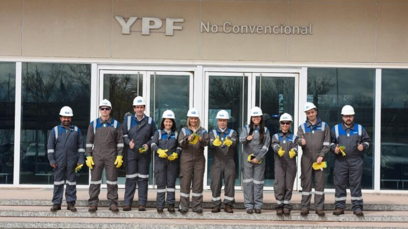 Neuquén: Senadores nacionales recorrieron el yacimiento Loma Campana y el Instituto Vaca Muerta