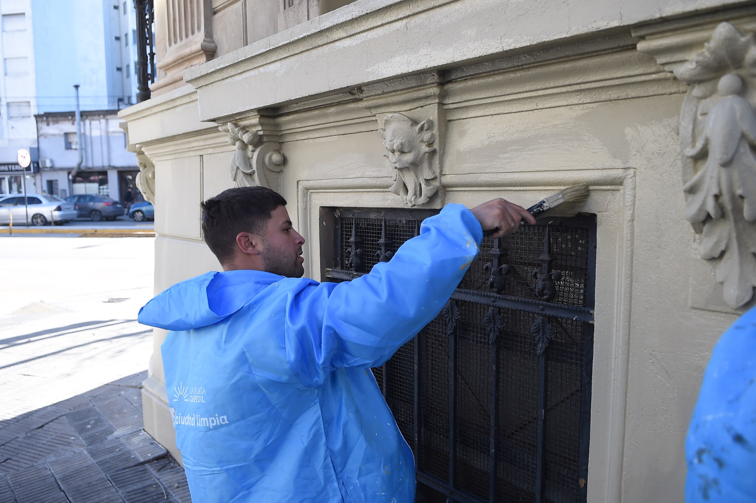 La municipalidad de La Plata sigue con la mejora del entorno urbano