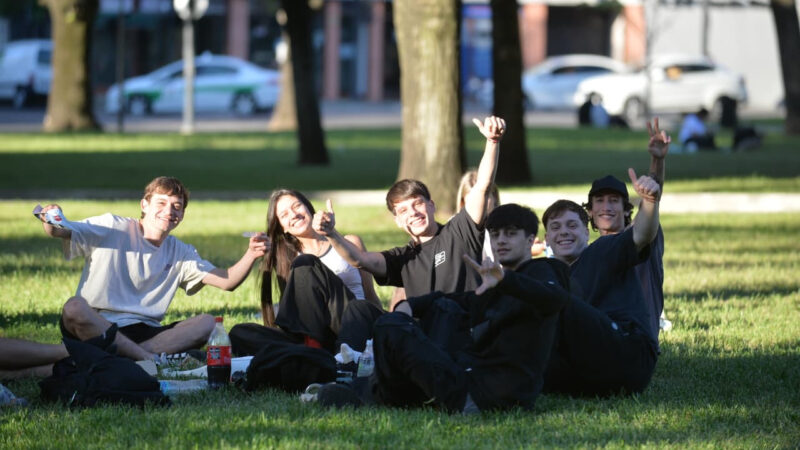 La Plata festeja el Día del Estudiante y la llegada de la Primavera con un gran festival en Plaza Rocha
