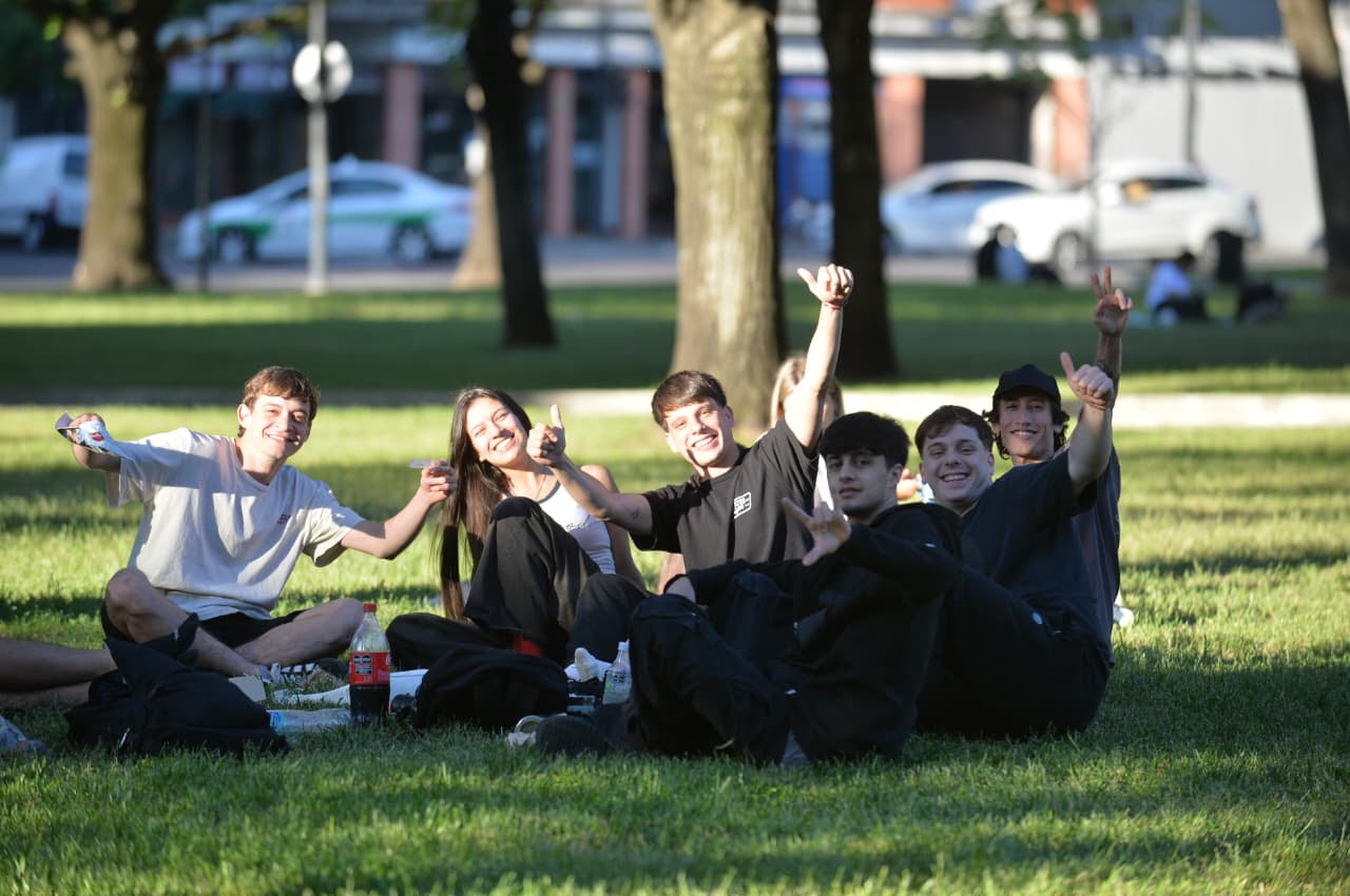 La Plata festeja el Día del Estudiante y la llegada de la Primavera con un gran festival en Plaza Rocha