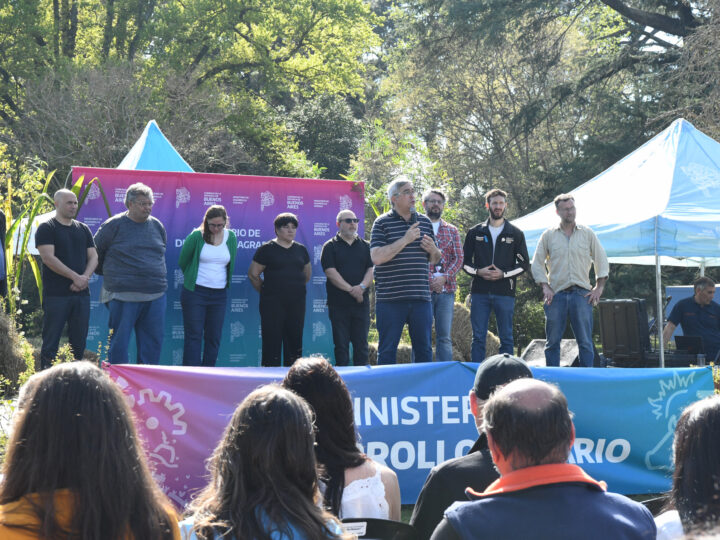 Soberanía alimentaria y biodiversidad: Javier Rodríguez encabezó la Feria de Semillas Nativas en el Parque Pereyra Iraola