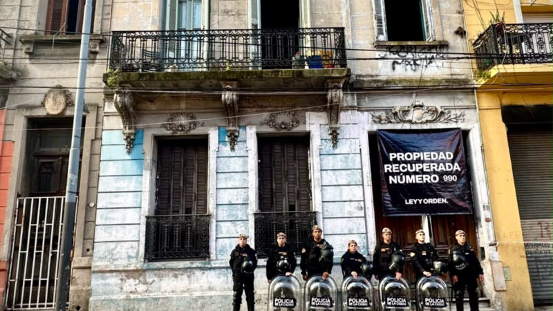 Desalojo 990: la Ciudad recuperó un conventillo tomado en Constitución