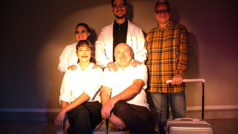 Teatro en La Carpintería: “Por amar a Mara” presenta una insólita terapia con entradas a la gorra