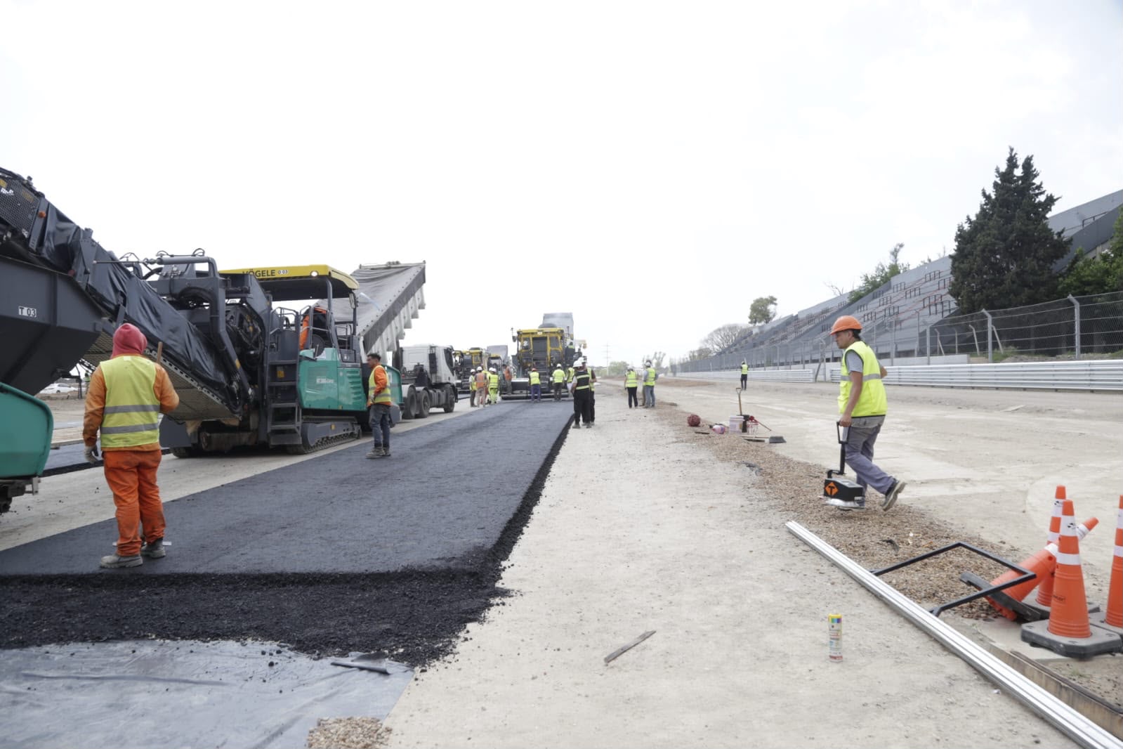 Avance histórico en el Autódromo de Buenos Aires: comenzó el asfaltado de cara al MotoGP y la Fórmula 1