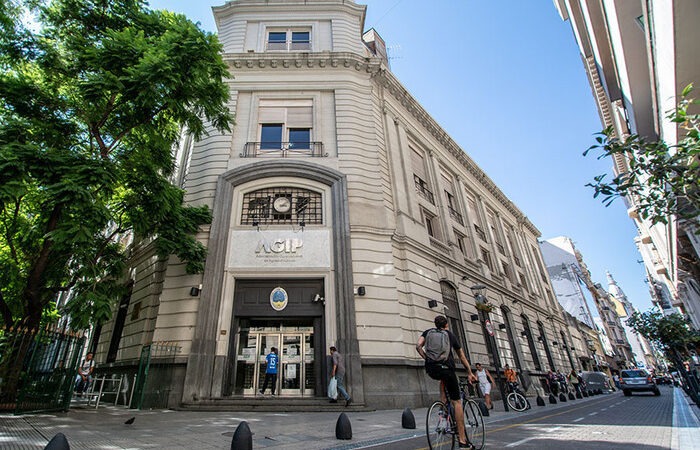 Lanzan plan de pago de impuestos en CABA con condonación de intereses y hasta 12 cuotas