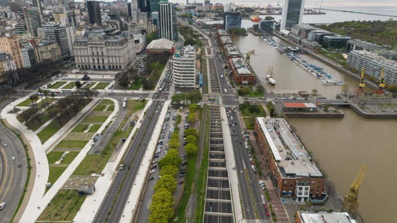 CABA habilitará el Paseo del Bajo para autos particulares durante la noche