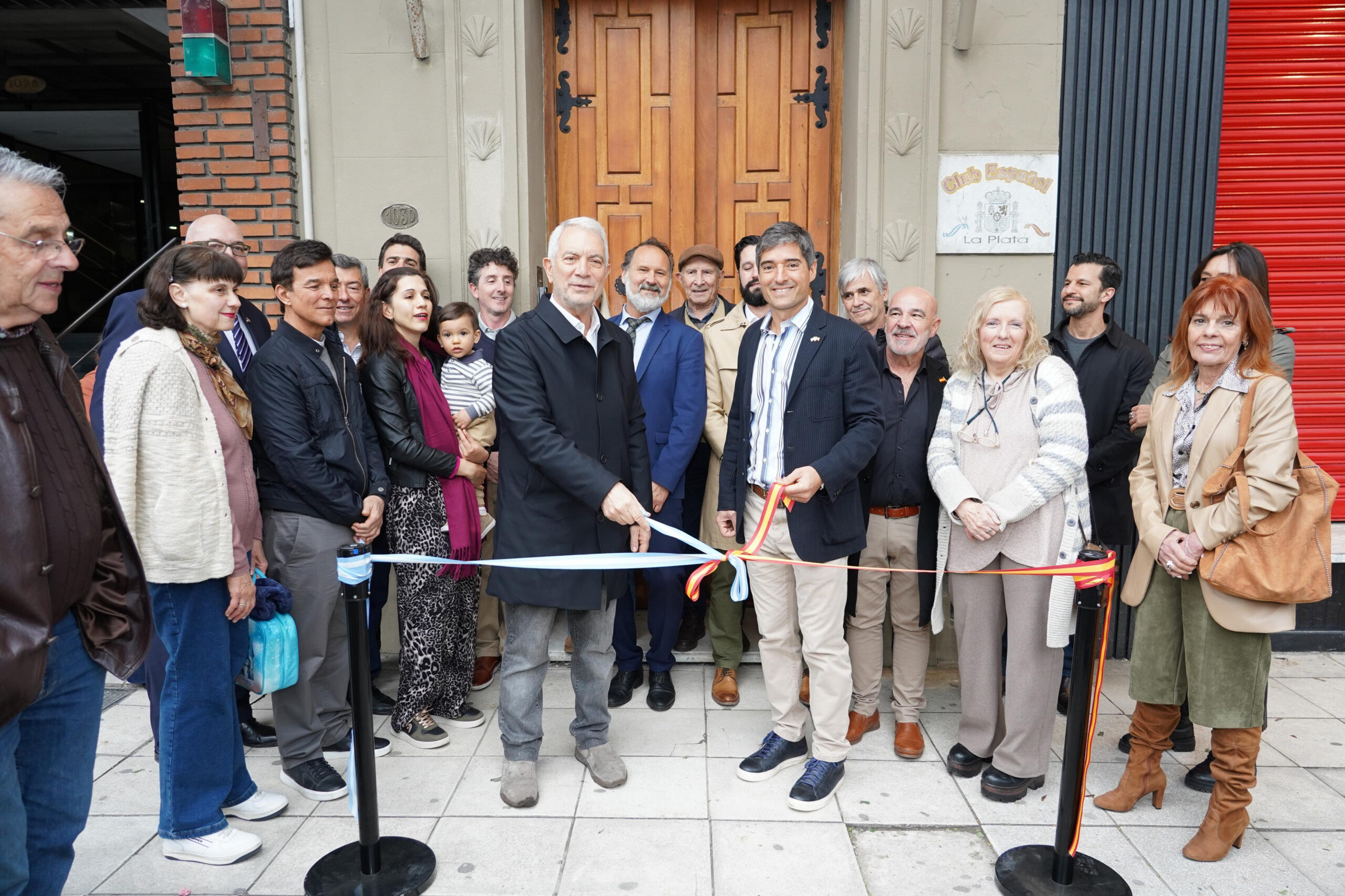 Alak inauguró las obras de puesta en valor de la histórica Casa de España
